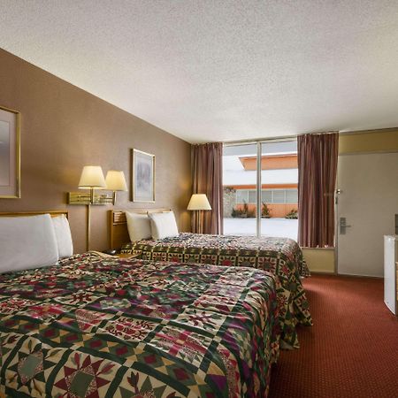 Days Inn By Wyndham White House Esterno foto