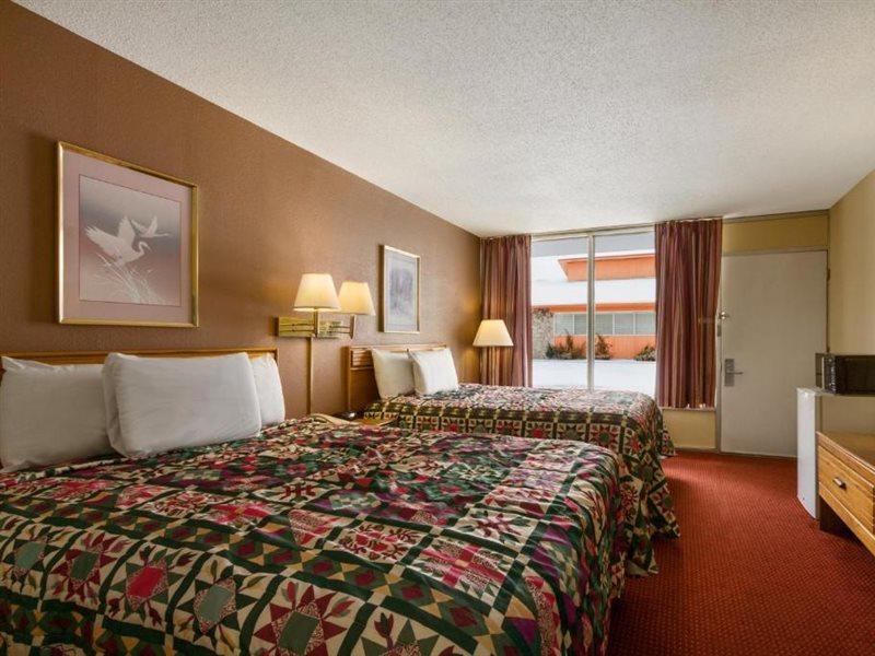 Days Inn By Wyndham White House Esterno foto